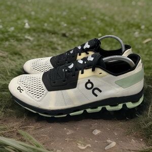 Women's ON CLOUDFLASH 2